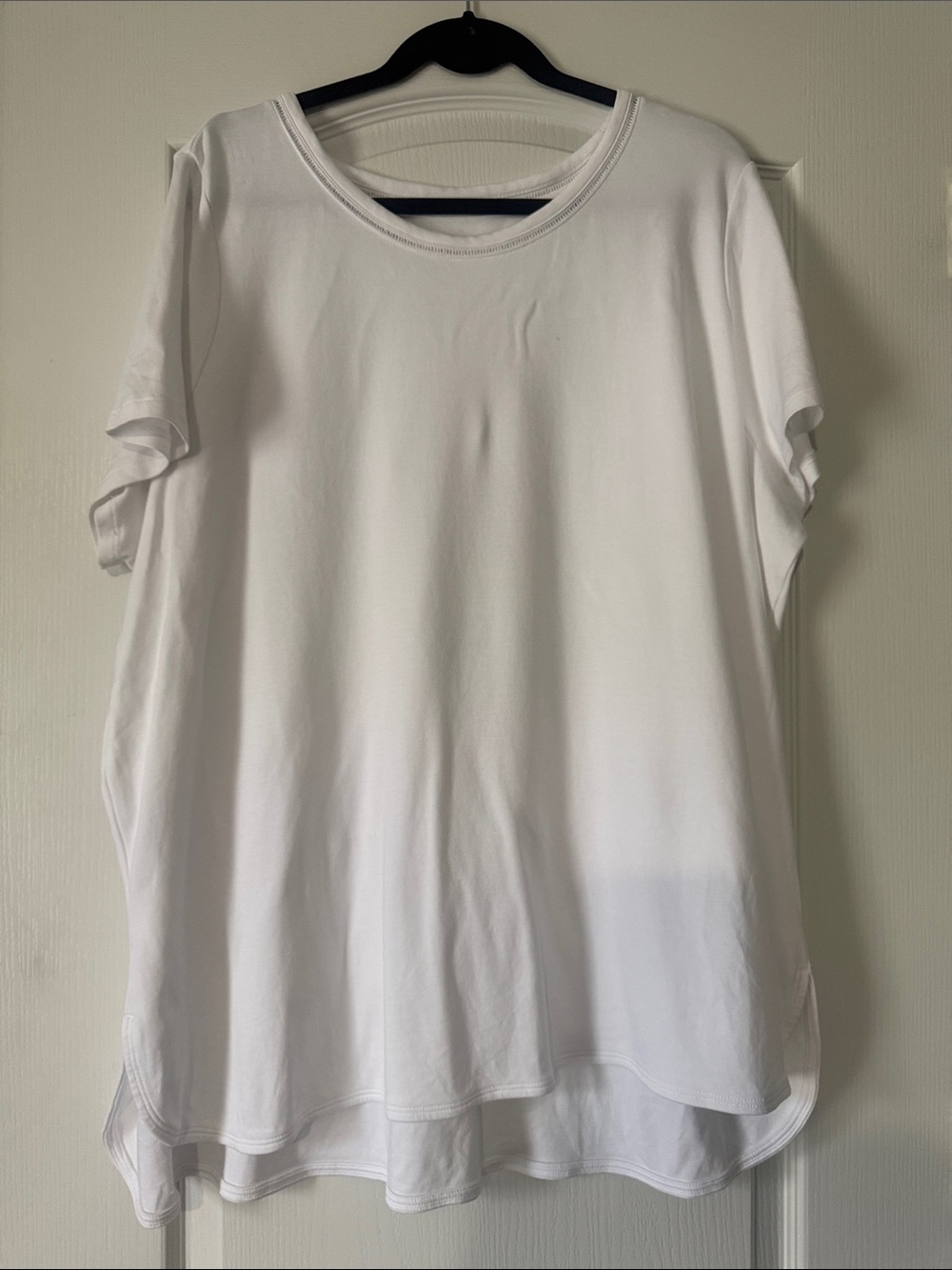 Wonder Women's White Short Sleeve Round Neck Top Size 3X